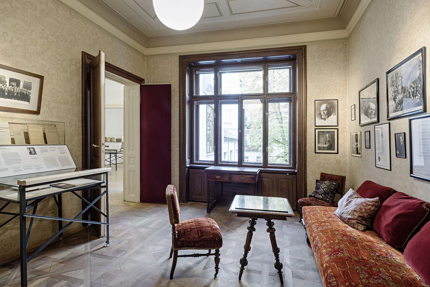 Wartezimmer im Sigmund Freud Museum (c) Hertha Hurnaus, Sigmund Freud Privatstiftung